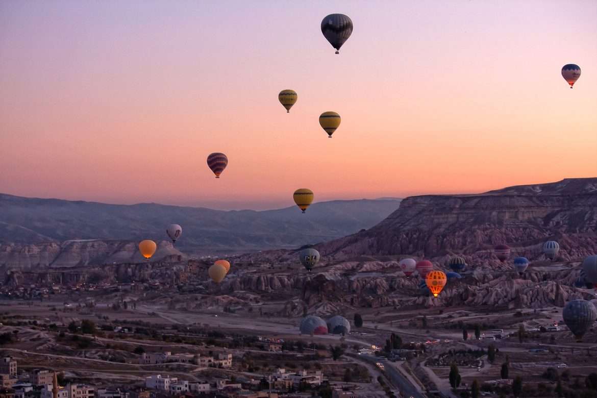 hot air balloons, cappadocia, turkey-6757939.jpg